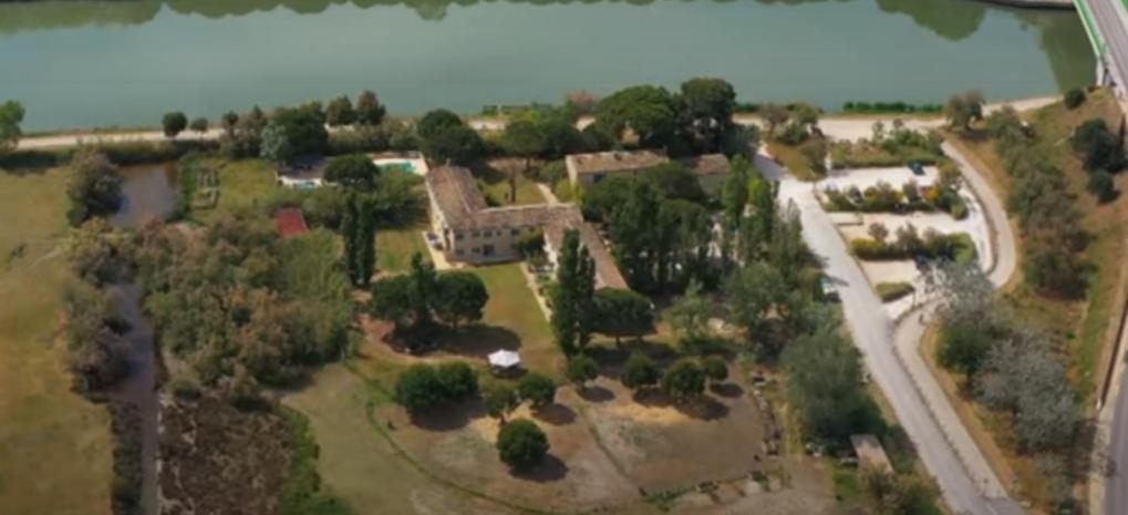 Vacances En Camargue Proche De La Mer Climatise Aigues-Mortes Luaran gambar